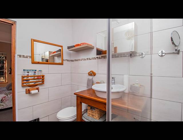 4 BEDROOM HOUSE FOR SALE IN TABLE VIEW